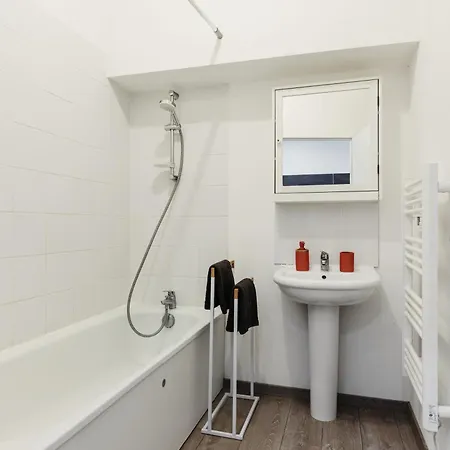 Apartment 2 Chambres, Hyper-centre, Stationnement Prive Gratuit Bourg-en-Bresse