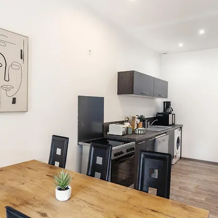 Apartment 2 Chambres, Hyper-centre, Stationnement Prive Gratuit