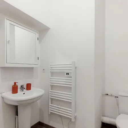 Apartment 2 Chambres, Hyper-centre, Stationnement Prive Gratuit Bourg-en-Bresse